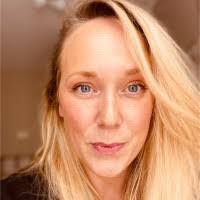 Emily Seaton's Instagram, Twitter & Facebook