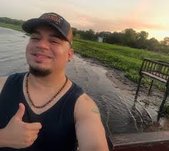 Last night's picada (Paraguayan platter) @mosconipoolbar 😃❤️ w friends  @a_equihua98 & @simoninparaguay 🇵🇾🥘