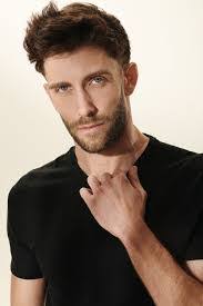 Sam Moreland's Instagram, Twitter & Facebook