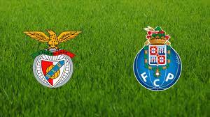 A rivalidade entre o fc porto e o benfica é um confronto que envolve os dois clubes portugueses com melhor historial de títulos a nível nacional e internacional, no que diz respeito ao futebol: Sl Benfica Vs Fc Porto 2010 Footballia