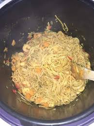 Nouilles Chinoises Sautees Aux Crevettes Cookeo Recette Crevette Recette Nouilles Chinoises
