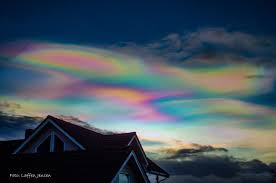 Laffen Jensen Wrote On New Year S Eve Pearl Clouds Polar Stratospheric Clouds Have Been Observed Since Several Days After Christmas Clouds Sky Gazing Polar