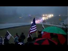 Chris Kyle A Hero S Tribute His Final Journey 10 Mile Long Funeral Procession To His Resting Place In Chris Kyle American Sniper Chris Kyle American Heroes