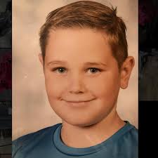 Tori Calhoon and Christopher Strong's Wedding Website