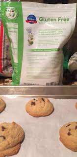 Heat, place, and bake for delicious cookies in minutes. Pillsbury S Gluten Free Flour Blend Chocolate Chip Cookies The Closest To A Regu Gluten Free Bakery Gluten Free Desserts Recipes Pillsbury Gluten Free Flour