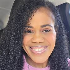 My beautiful daughters (@iamaliciabutler & @_steph.renee_) and my  granddaughter!! Behind-the-scenes at #EYYS2021 ⚡️