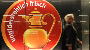 Jeder zweite arbeitsplatz soll in gefahr sein. Tengelmann Ubernahme Kaiser S Verschwindet Vom Markt