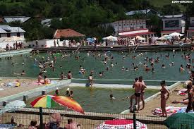 Consiliul județean anunța, în urmă cu aproape o lună, faptul că buzăul va avea, în premieră, un festival dedicat promovării frumuseților și valorilor județului. SÄƒrata Monteoru O StaÈ›iune Care RenaÈ™te Coltisor De Romania