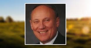 Bruce Ruhl's Instagram, Twitter & Facebook