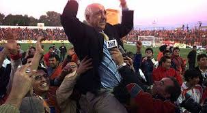Nelson bonifacio acosta lópez (estación francia, río negro, 12 de junio de 1944) es un exfutbolista y entrenador uruguayo nacionalizado chileno. El Ex Entrenador De Cobreloa Nelson Acosta Sigue Firme Dando Pelea Y Rodeado De Sus Mejores Historias Ligadas Al Futbol Radio Calama De Calama