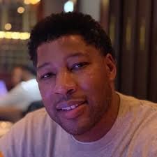 Jacob Santiago (@jballer1209)