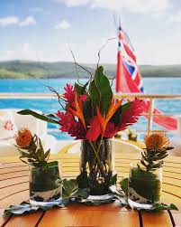 Colorful bird table setting designed by michele wilcox bird appliqué measures 4 (from tip of beak to tail) x 3½ tall. Designing A Tablesetting The Yacht Stew