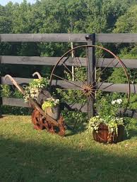 16 Creative And Rustic Garden Diys 1 Rustic Wood Furniture Tips In 2020 Rustic Garden Decor Rustic Gardens Garden Yard Ideas