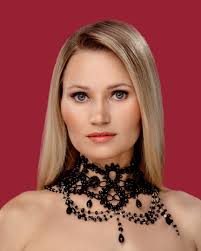 Миссис Кузбасс 2023» Фотограф: Алексей Попов Макияж/Причёска: Салон красоты  Pour Michelle 2025