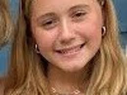 Erin Oakley's Instagram, Twitter & Facebook