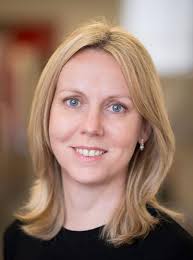 Amazon.com: The End of Where We Begin: A Refugee Story: 9781785633713:  Russell, Rosalind: Libros