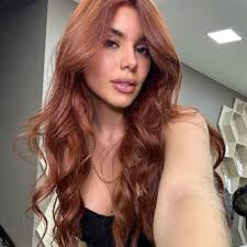 Daniela Charris (@DanielaCharrisL)