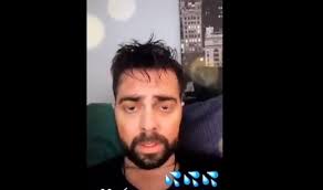 Ο ηλιασ βρεττοσ στο tokyo theater club athens. Hlias Brettos Ti Ekane Meta Apo Arketo Kairo Kai To Kataxarhke Lifestyle Thepressroom Gr