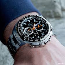 Seiko Prospex World Time Solar Kronograf 2 Saat Ozelligi Ile Hem Yerel Hem De Ciktigi Ulke Saatini Es Zamanli Olarak Go Erkek Kol Saatleri Erkek Saat Saatler