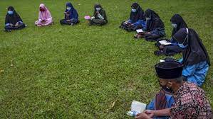 Dalam materi hukum bacaan mim. Hukum Bacaan Izhar Syafawi Lengkap Beserta Contoh Dan Pengertiannya