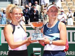 A former doubles world no.1 who had won the title in 2018 with katerina siniakova, she snuck into the singles main draw with a world no.114 ranking. Krejcikova Siniakova Win 3rd Women S Doubles Major At French Open