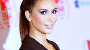 Kim kardashian hochzeit brautjungfern weste jungs gute ideen kim kardashian kanye west kourtney kardashian kim kardashian brautkleid nobel. Kim Kardashian Feiert Vor Hochzeit In Paris Baden Online Nachrichten Der Ortenau Offenburger Tageblatt