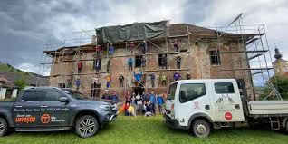 În repertoriul arheologic național, monumentul apare cu codul 144063.01. Via Transilvanica Borna Cu Bustul Baronului Brukenthal MontatÄƒ La MicÄƒsasa