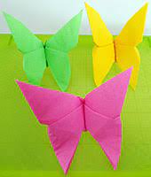 Décoration d'anniversaire enfant à faire. Pliage De Serviettes De Table En Papier Pliage De Papier Origami Deocration De Table Plier Du Papier Decor De Table Origami Serviettes En Papier