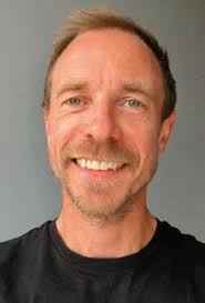 BRISTOLWORKS We feel the white collars of Bristol professionals