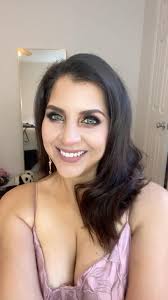 La Quinsi (@claudiasings1) • Instagram photos and videos