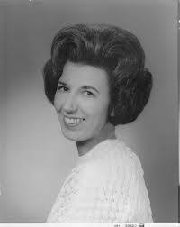 Lee Graybeal's Instagram, Twitter & Facebook