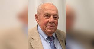 Gene Fanning's Instagram, Twitter & Facebook