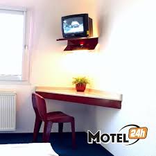 Autostrada a1) is a partially built motorway in romania, planned to connect bucharest with the banat and crișana regions in the western part of the country and the rest of europe. Motel 24h Hannover Hanovra PreÈuri Actualizate 2021