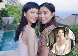 百無禁忌 陳嘉寶佗b半年連環破禁 陳嘉寶 娛樂圈喜事一單接一單 上個月鄭嘉穎與陳凱琳峉里結婚 前幾日陳展鵬和單文柔 又宣布將會結婚 這天28歲. é™³å‡±ç³çµå©šå¥½å§Šå¦¹é™³å˜‰å¯¶è³´æ…°çŽ²å‹æ„Ÿå‹• å³æ™‚æ–°èž æ±ç¶²å·¨æ˜Ÿ On Ccæ±ç¶²