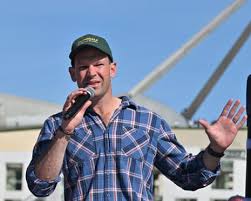 Australia news live: Canavan says ‘too much talk of diversity’ in address to Canberra anti-immigration rally – as it happened