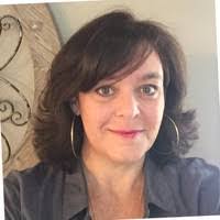 Sue Loveless's Instagram, Twitter & Facebook