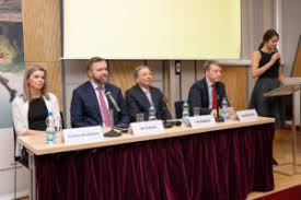 Předseda výkonného výboru fondu jan juchelka ale míní, že krach privatizace českého telecomu bilanci příjmů a výdajů fondu neohrozí. Ekonomicka Olympiada Ve Svete Ekonomie A Financi Jako Doma