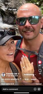 can someone please try to center the diamond