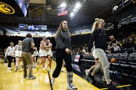 Former Iowa women's basketball guard Molly Davis recovering from knee surgery - The Daily Iowan