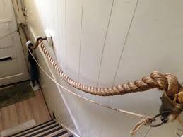 Een sierlijk touw voor modern interieur prijs 7.00 euro per meter.afgebeelding met…. Trapleuningtouw Interieur Inrichting Net