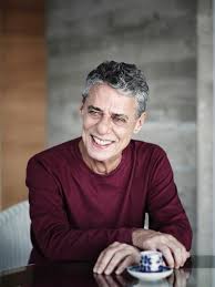 Riesige auswahl an cds, vinyl und mp3s. Chico Buarque Canta Com Netos Cita Tinder E Usa Funk Em Novo Disco 22 08 2017 Uol Entretenimento