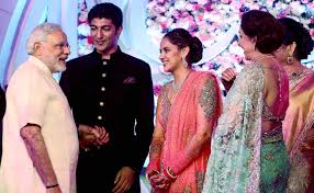 Spotted Modi Big B At Hema Malini S Daughter Ahana S Wedding Entertainment News Firstpost The diva had not just won an advertisement for a dough maker featuring hema malini and her daughter esha deol has been slammed for its 'classist' portrayal of house helps. modi big b at hema malini s daughter