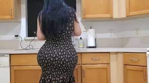 Mom Kitchen Porn - Nude Clap
