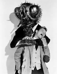 Best Black And White Horror Movies Of All Time 1958 The Fly Classic Horror Movies Movie Monsters Classic Horror