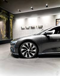 Lucid motors (nasdaq:lcid) has cemented its name in the luxury ev space after completing a reverse merger with cciv. Jysomo4yqous7m