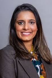 Julia Deskins's Instagram, Twitter & Facebook