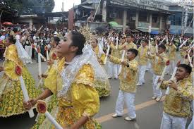 In the video, it can be seen that several residents were bathing the statue a few days before the sinulog festival. Santo Nino And Sinulog Show Devotion To Child Jesus Catholics Cultures