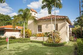 Old Spanish Homes Coral Gables Historic Homes For Sale In Miami Fl Spanish House Historic Homes For Sale Historic Homes