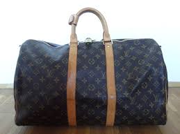 「"leave a reply" louis vuitton graffiti bag」的圖片搜尋結果
