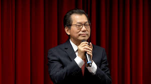 李應元曾任立委、駐美副代表、勞委會主委、政院秘書長、民進黨秘書長，黨政經歷豐富。 蔡總統2016年上任後，接任環保署長。 李應元 泰國 外交部 ç'°ç½²é•·æŽæ‡‰å…ƒè«‹è¾­ç²å‡†ä»Šèˆ‰è¾¦æƒœåˆ¥èŒ¶æœƒ å…¬è¦–æ–°èžç¶²pnn